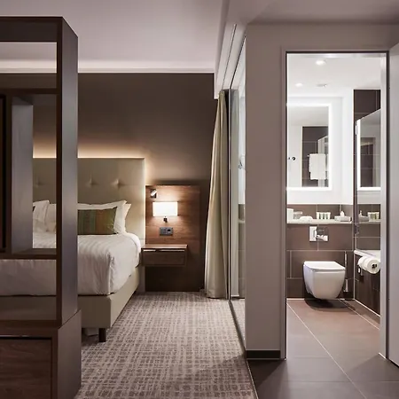Courtyard By Marriott Wolfsburg-2